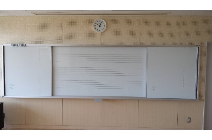 Bärenland 木製ホワイトボード・黒板　ボーネルンド Bornelund ボーネルンドベルダック アート・イーゼル 木製 黒板 マグネット 保育 遊具 お絵描き おうち時間(BE832352) |  木のおもちゃ ユーロバス